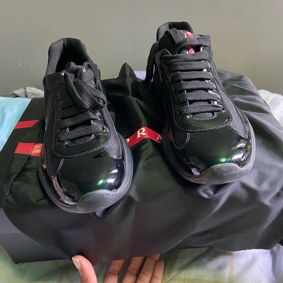 Too big , only worn once for 3 hours - Picture 4 of 7